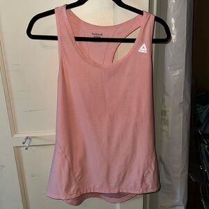 Workout racer back tank 
women’s M